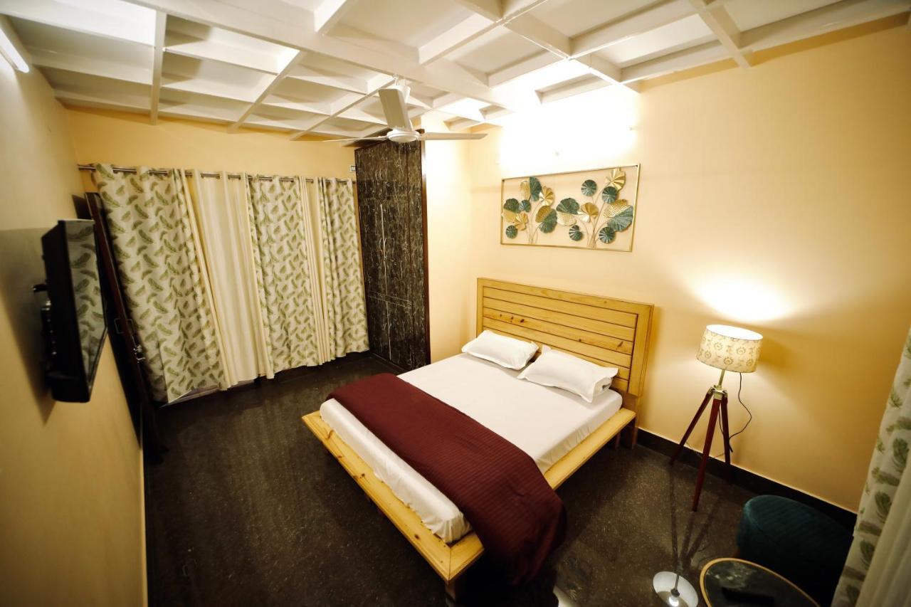 The Location, A Penthouse Hotel Dehradun Eksteriør billede
