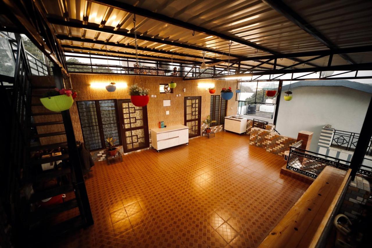 The Location, A Penthouse Hotel Dehradun Eksteriør billede