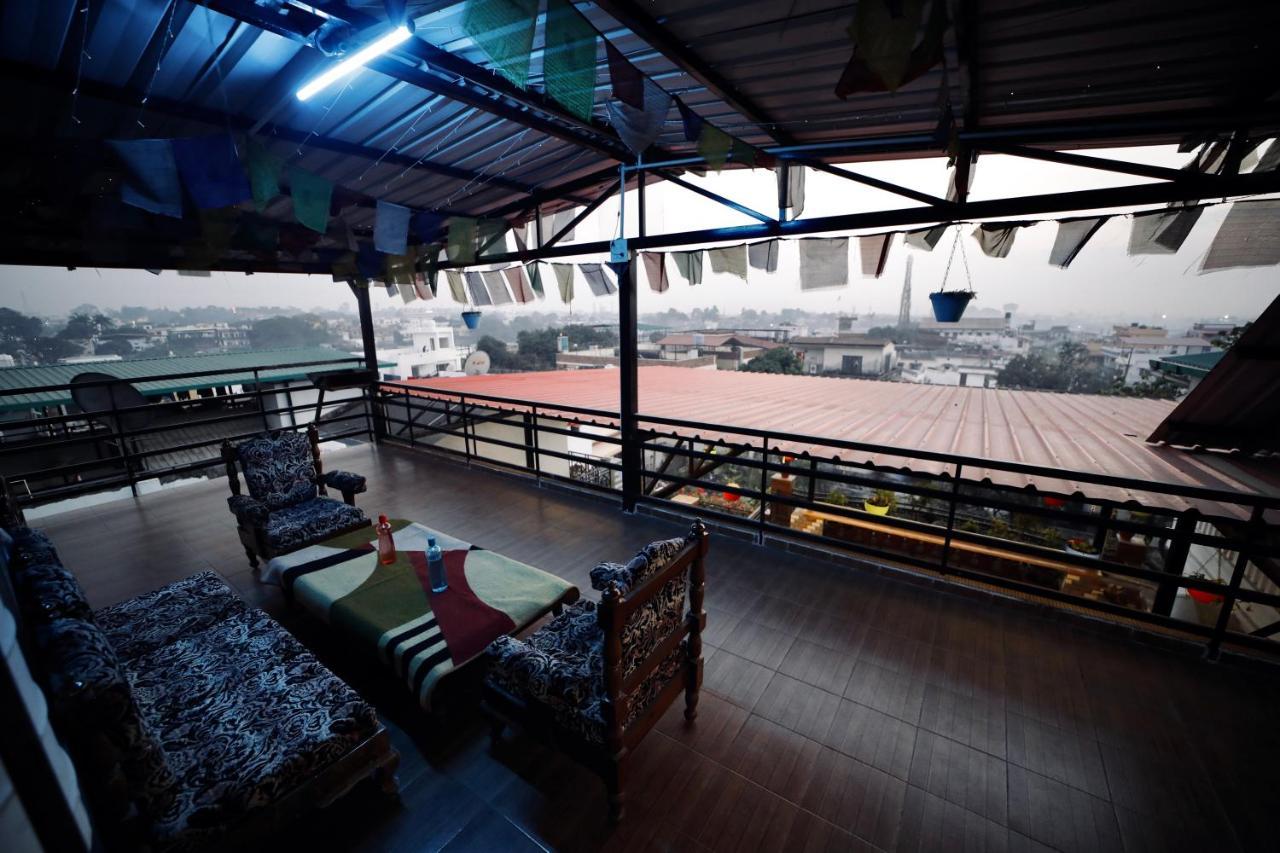 The Location, A Penthouse Hotel Dehradun Eksteriør billede